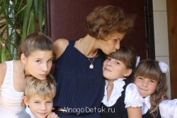 Матушку Викторию Могильную наградили орденом «Мать-героиня» - nika_mogilnaya.jpg